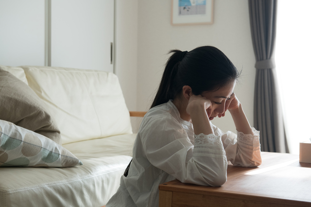 落ち込む日本人女性